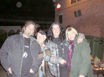 saturday_night_at_chicken_rally_(03)