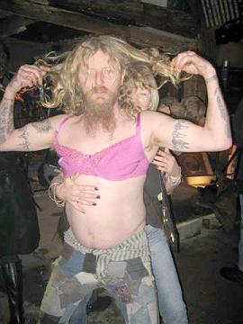 saturday_night_at_chicken_rally_(27)