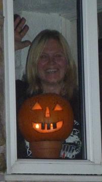 09_10_Bentham_Halloween_Angie_B