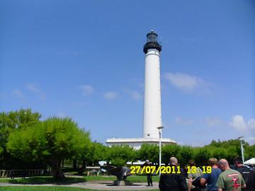 252164_265586990122166_100000126006745_1255230_6320599_n