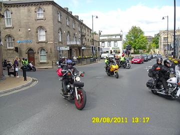 296409_280459545301577_100000126006745_1325982_7792776_n