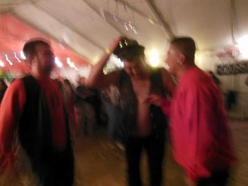 470941_4200120894640_376968979_o