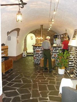 12_05_On_the_Mosel_Angie_B
