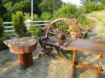 1005320_4548446529778_678783806_n